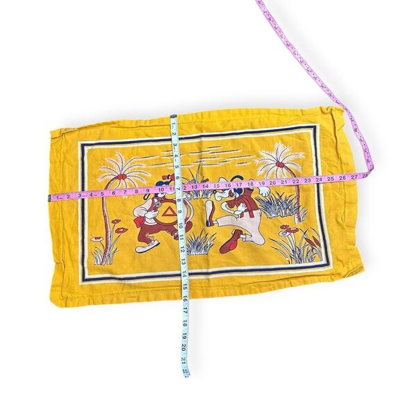 DISNEY Vintage Yellow Goofy & Clarabelle Pillowcase Standard Size 28x19” - Picture 2 of 3